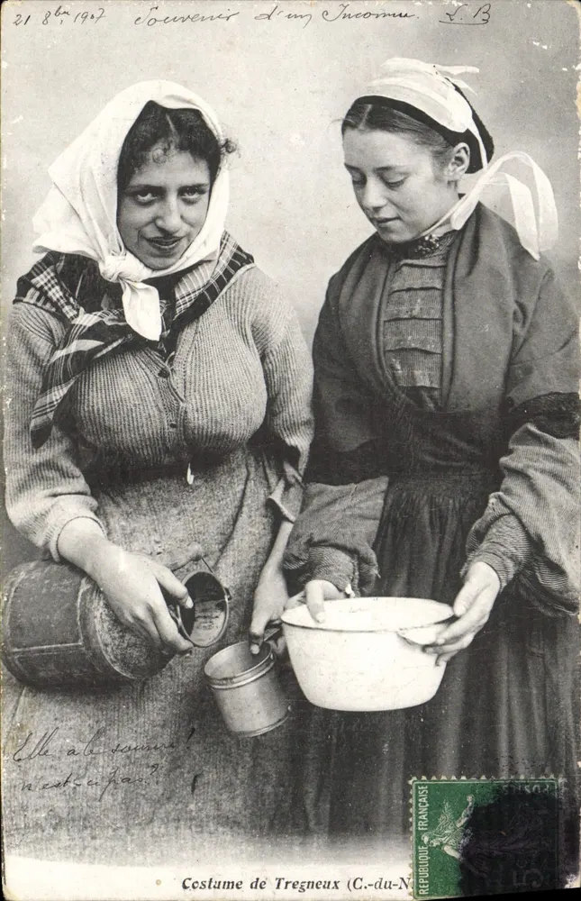 Vestido de Tregneux (C.-du-N.) — Dos mujeres en traje local sosteniendo recipientes — editor L.B. - Anverso