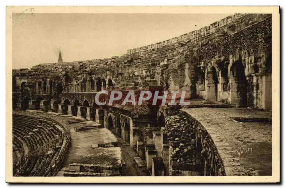 Nîmes — Die Arenen — Galerien und Tribünen — Les Éditions d'A. Yvon - Vorderseite