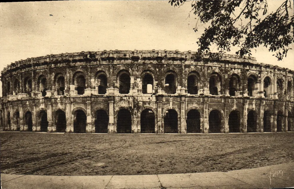 Nîmes — Les Arènes — Les Éditions d'Art YVON, Paris - Vorderseite
