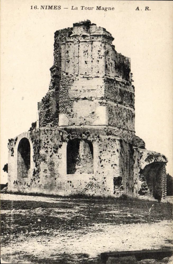 Nîmes — Torre Magna — A.R. n°16 - Frente