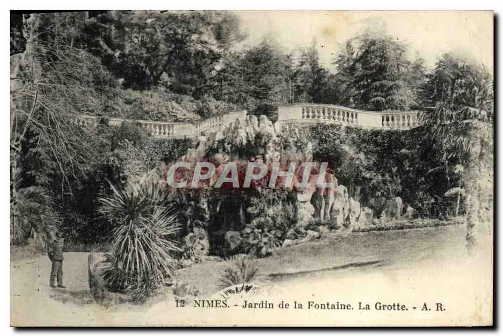 Nîmes - Garten der Fontaine. Die Höhle. - A. R. - Vorderseite