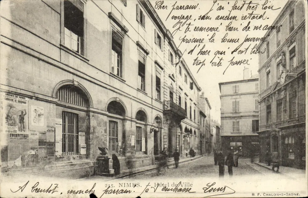 Nîmes — Hôtel de Ville — éditeur B. F. Chalon-saône, n° 215 - Frente