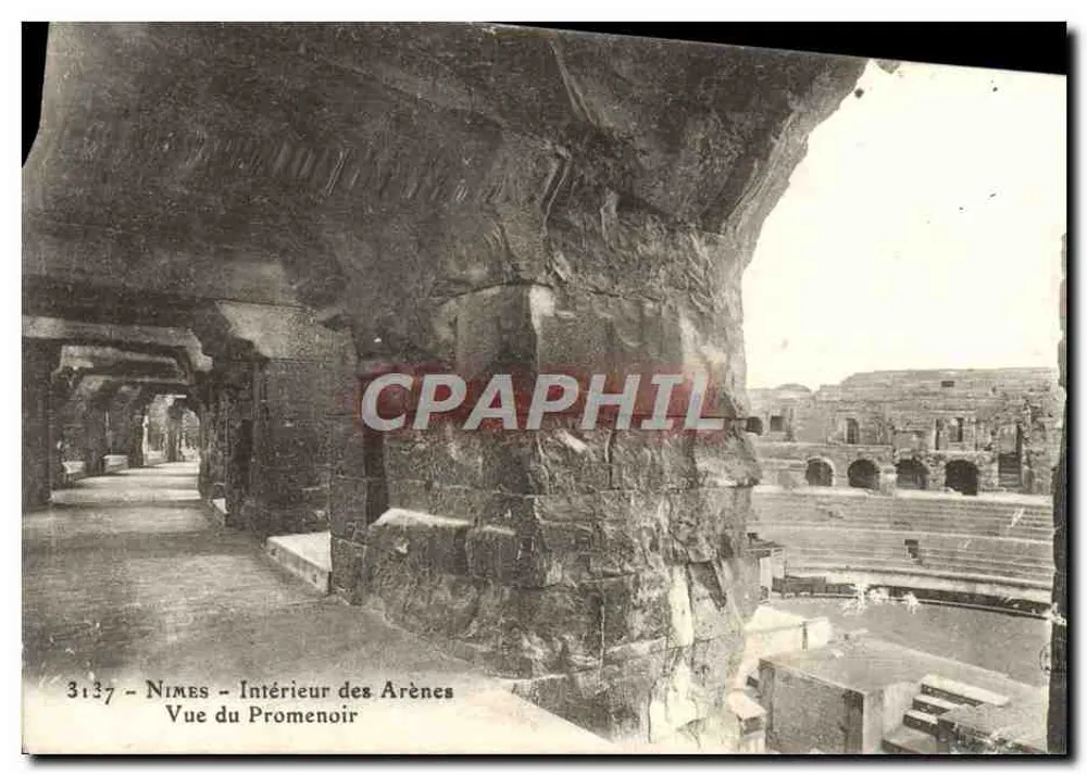 Nîmes - Innenansicht der Arenen - Blick vom Promenadengang - Vorderseite