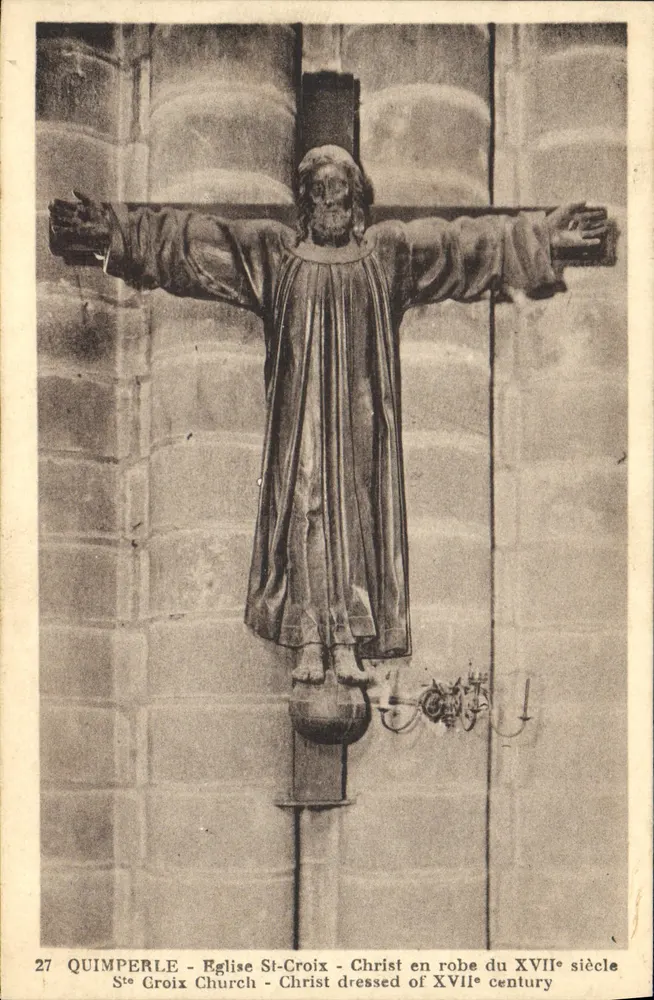 Quimperlé - Kirche St. Croix - Christus in Robe des 17. Jahrhunderts - Vorderseite