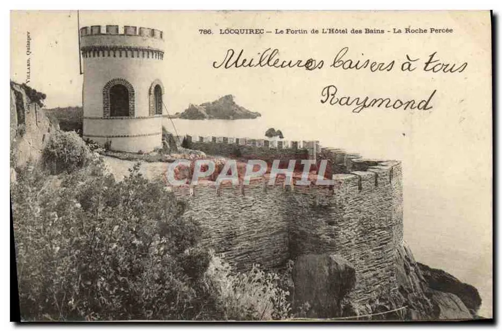 Locquirec — Der Bergfried des Hotels des Bains — Die Durchbrochene Felsen — VILLARIS, Quimper - Vorderseite