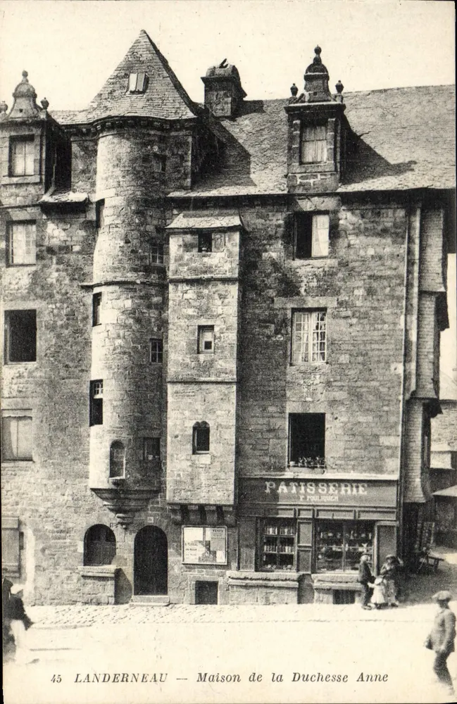 Landerneau — Haus der Herzogin Anne — Bäckerei und Poilusich - Vorderseite