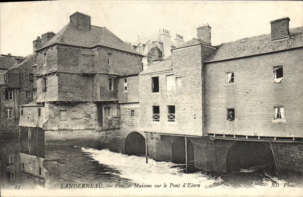 Landerneau — Alte Häuser am Elorn-Brücke — ND Phot. - Vorderseite