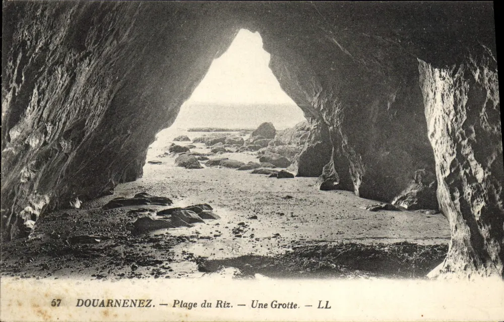 Douarnenez — Praia do Arroz — Uma Gruta — LL — n°57 - Frente