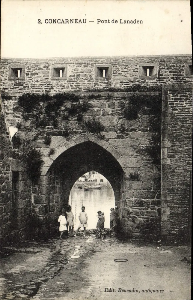 Concarneau — Ponte di Lanaden — Edit. Beuvadin, antiquario - Recto
