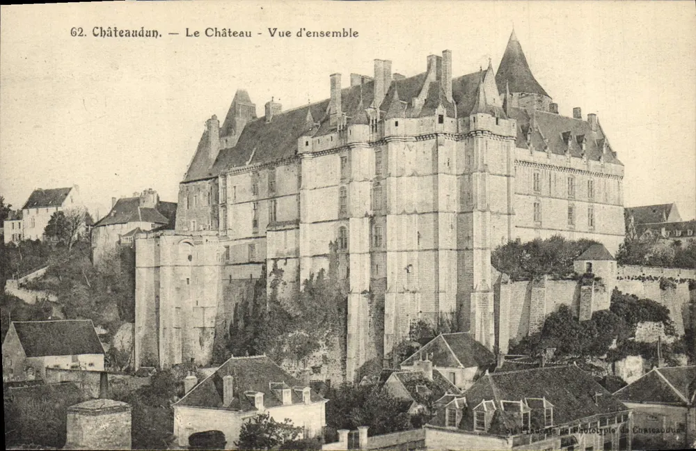 Châteaudun — O Castelo — Vista geral — Fototipia de Châteaudun - Frente