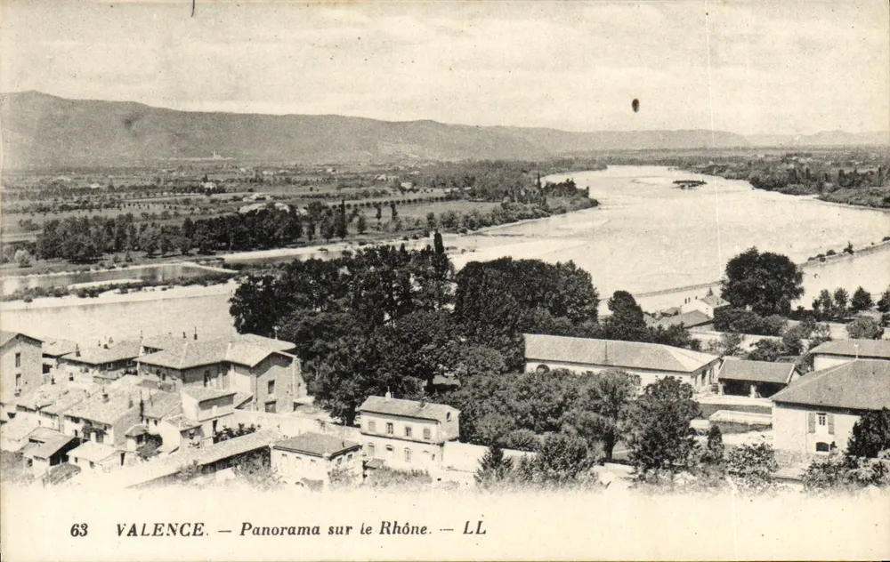 Valence — Panorama sobre o Rio Rhône — LL - Frente
