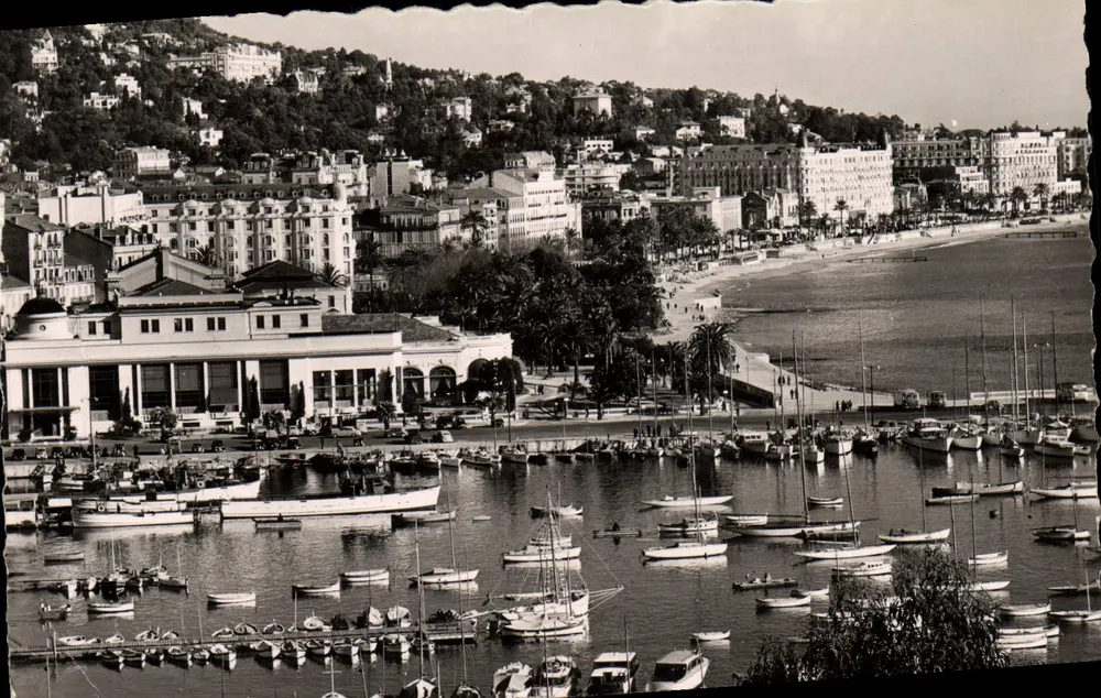 Cannes - Der Hafen, das Casino, die Croisette — Editions S.E.P.T. - 2, rue Alexis-Massa - Vorderseite