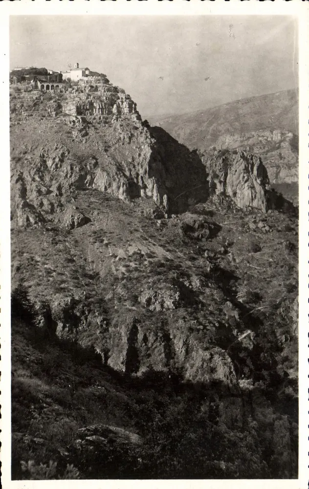 Gourdon (Altitude 760 m.) e o caminho do Paraíso — Gourdon — Bilhete postal antigo - Frente
