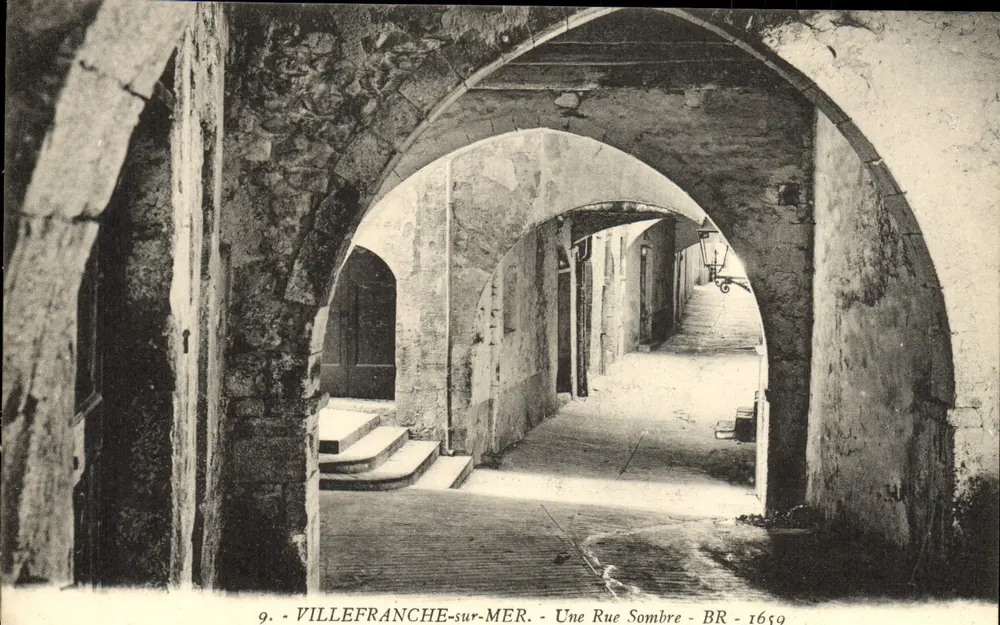 Villefranche-sur-Mer — Eine Schattenstraße — BR - 1659 - Vorderseite