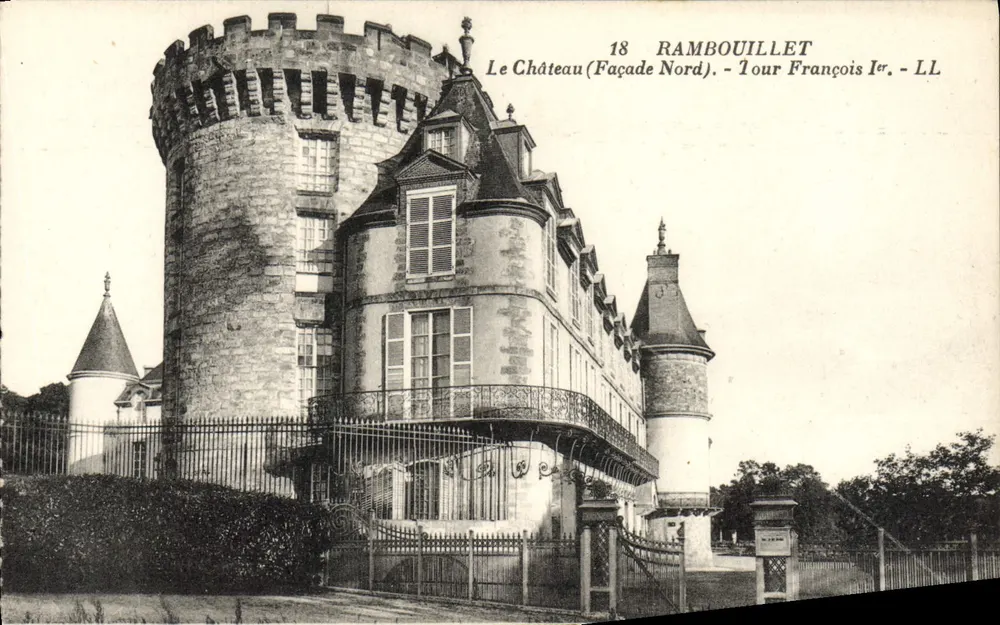 Rambouillet — Schloss (Nordfassade) — Turm François Ier — LL - Vorderseite