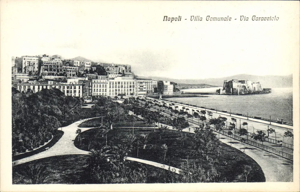Nápoles - Villa Comunale - Via Caracciolo - Frente