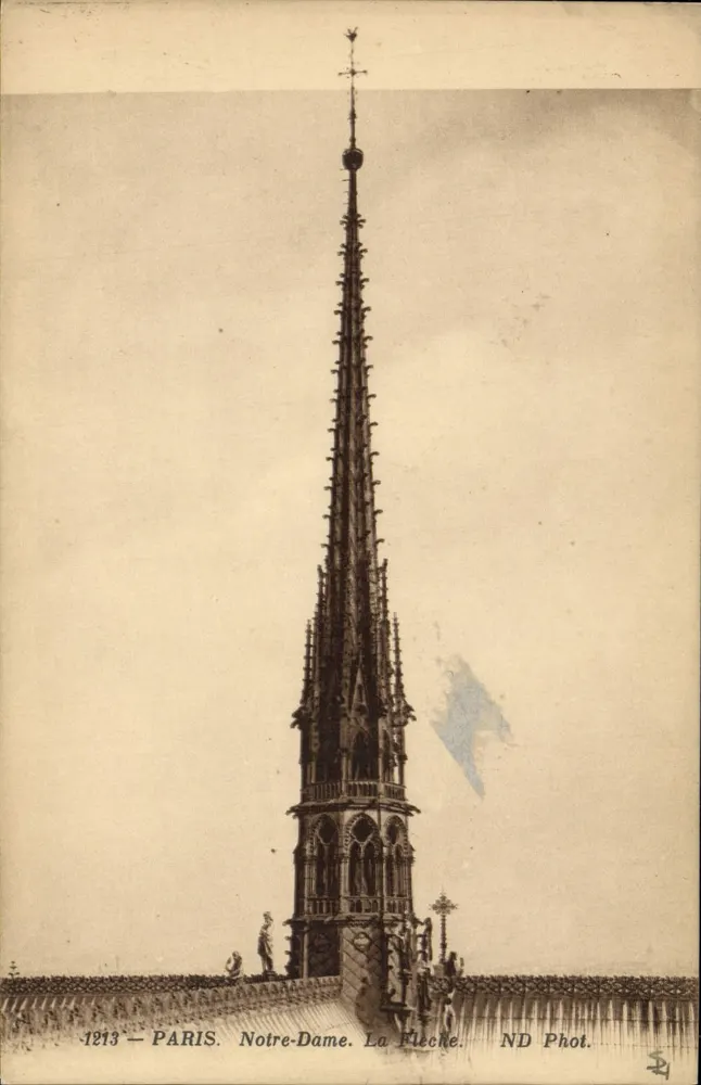 Paris — La Flèche de Notre-Dame — ND Phot. n° 1213 - Frente