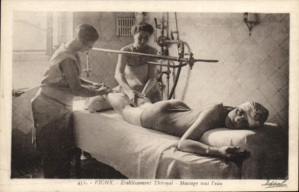 Vichy — Thermalbad — Massage unter Wasser — Verlag Ideal, Nr. 452 - Vorderseite