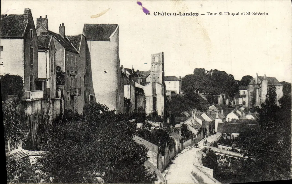 Schloss Landon — Turm St-Thugal und St-Séverin - Vorderseite