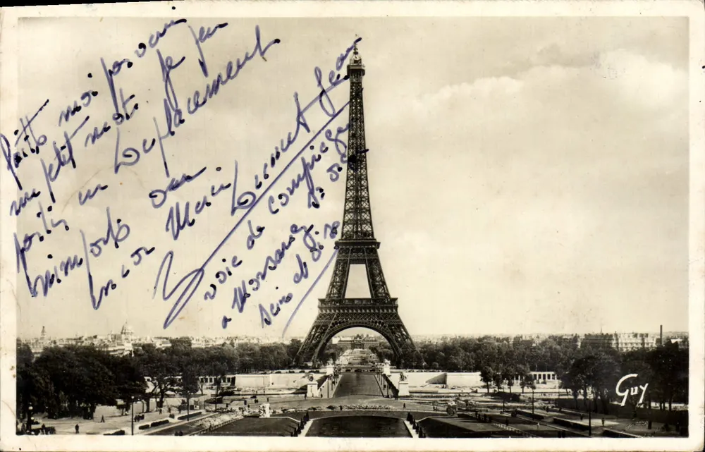 La Tour Eiffel — vue panoramique depuis les Champs de Mars — éditeur Guy - Vorderseite