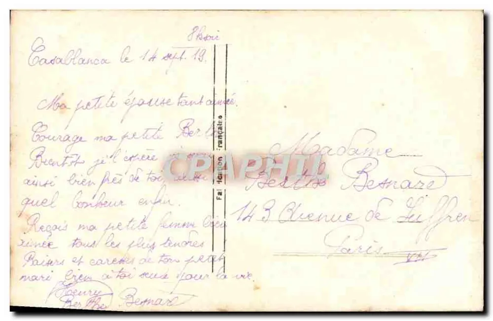 Un couple amoureux — scène intime sur un canapé vert — éditeur REX n° 818 - Rückseite