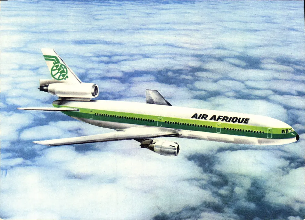 एयर अफ्रीका — DC-10-30 — विक्रेता SERMA - आगे