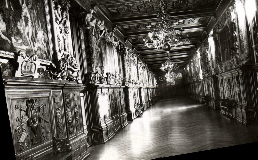 Fontainebleau (Seine-et-Marne) — Das Schloss - Galerie von François I — Kunstausgabe GUY, Paris - Vorderseite