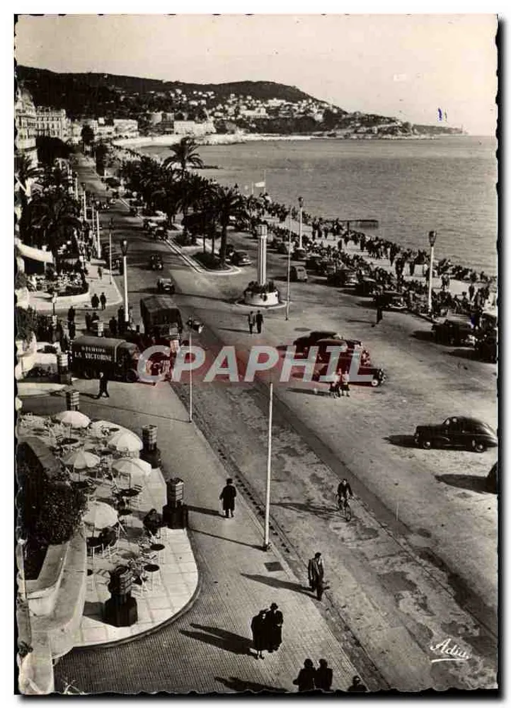 La Promenade des Anglais — vue aérienne de la plage et de la route — éditeur Adius - Frente