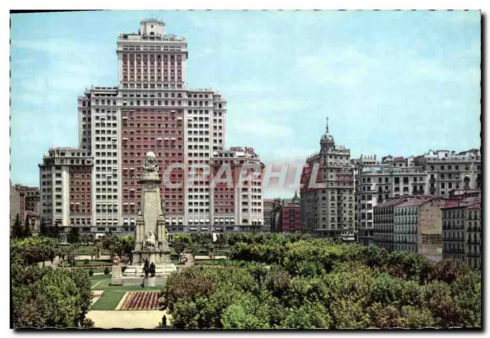 Madrid — Edificio España auf der Plaza des gleichen Namens — Garcia & Cia S.R.C. - Vorderseite
