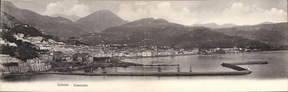 Solerno - Panorama — Panoramablick auf den Hafen und die Hügel — Verlag Caiman Vincenzi • Solerno - Vorderseite