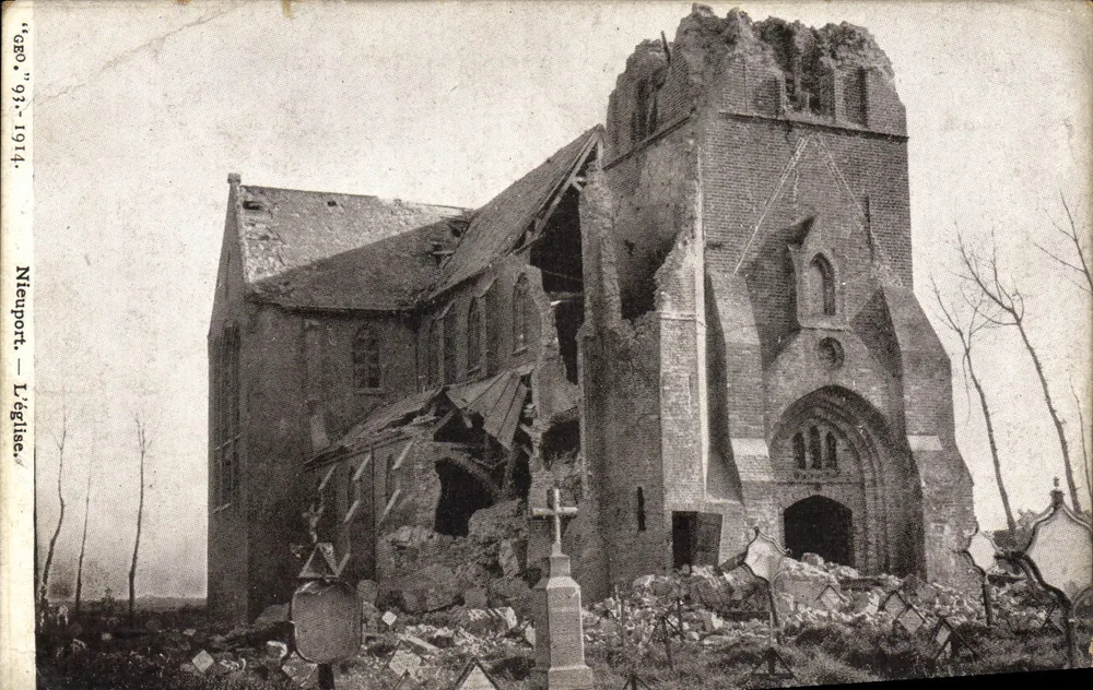 Nieuport — Die Kirche — zerstört 1914 - Vorderseite