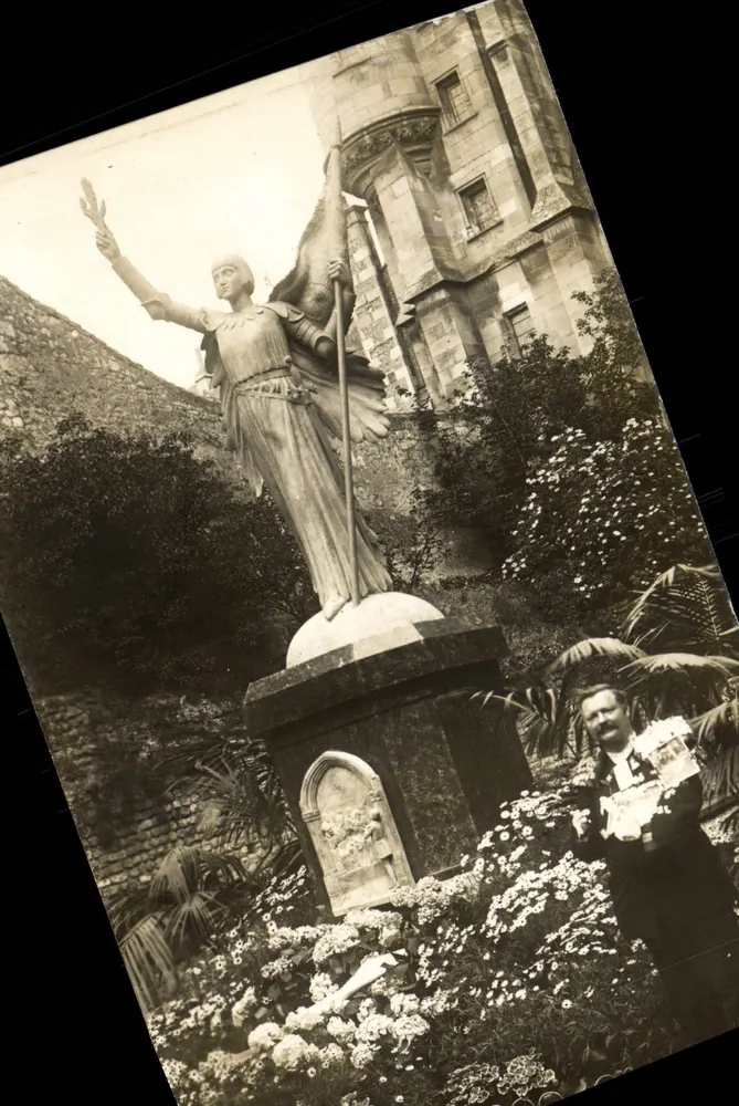 Statue der Freiheit — Denkmal in Paris — anonymer Verlag - Vorderseite