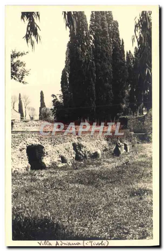 Villa Adriana (bei Tivoli) — Ruinen und Zypressen — Kein Verlag oder sichtbare Seriennummer - Vorderseite