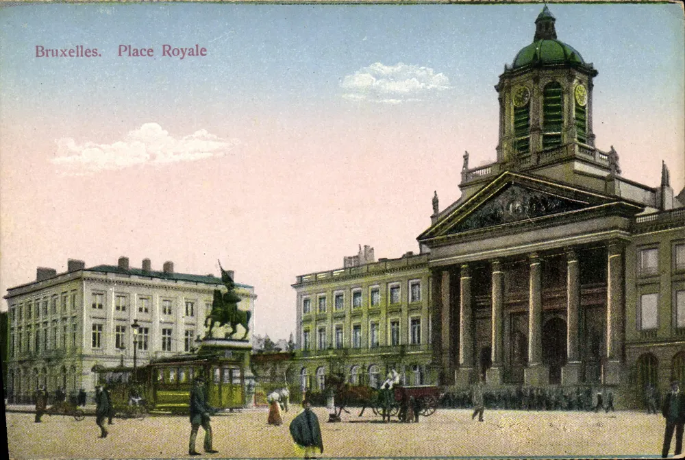 Bruksel. Plac Royal — widok placu z posągiem jeździeckim i katedrą św. Krzyża — C.F. Br. n° 13711 - Awers