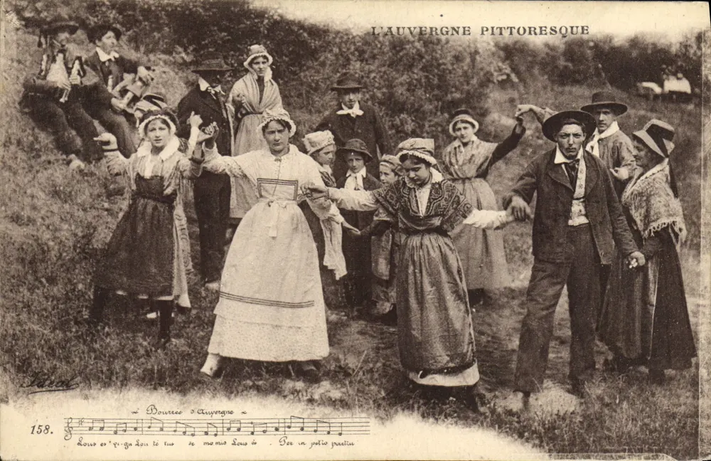 Dança da Auvergne — A pitoresca Auvergne — série 158, editor Régénin (St-Germain-l'Allee) - Frente