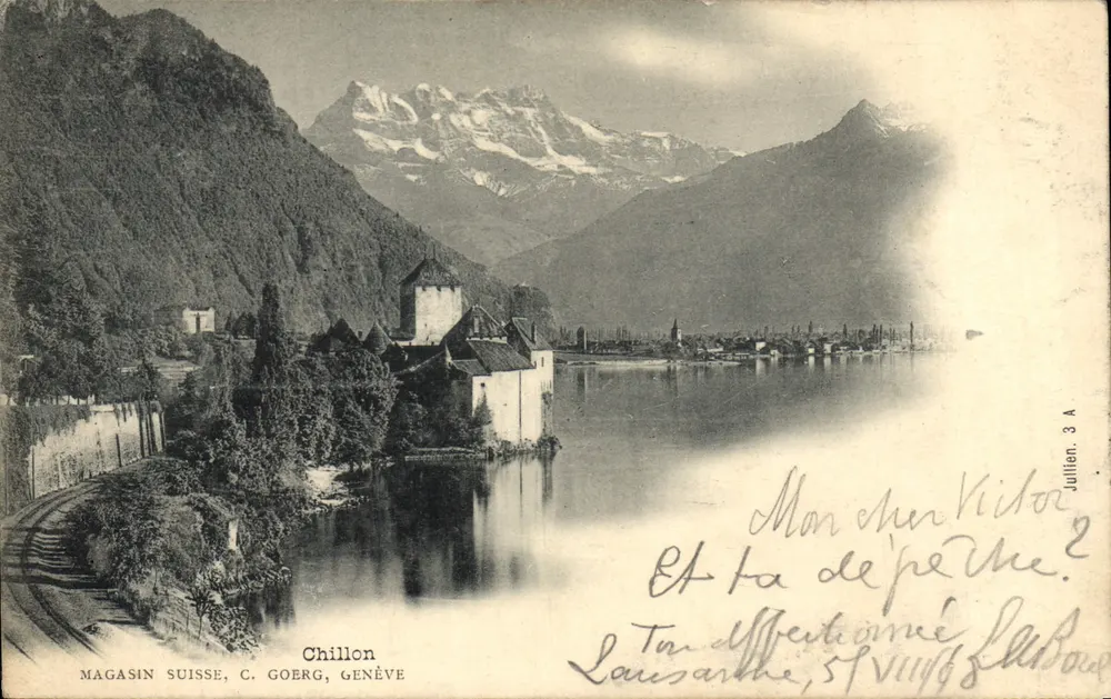 Chillon — château sur le lac Léman, avec le Mont-Blanc en arrière-plan — MAGASIN SUISSE, C. GOERG, GENÈVE - Frente