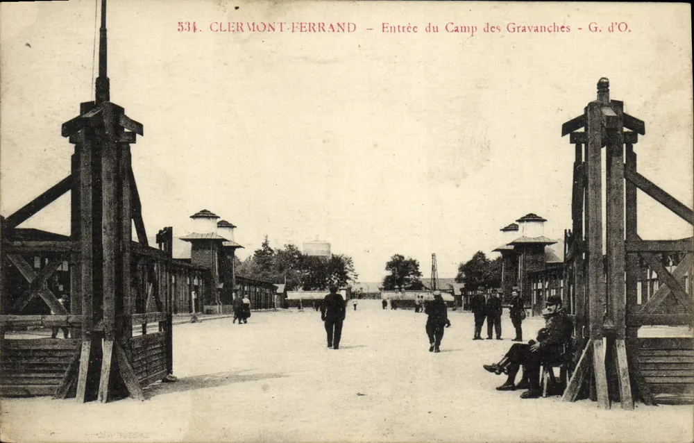 Clermont-Ferrand — Eingang zum Lager Gravanches — G. d'O. - Vorderseite