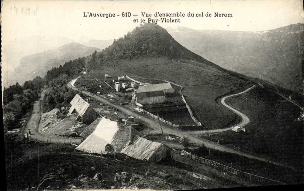 Auvergne - 610 — Übersicht des Nerom-Passes und des Puy-Violent - Vorderseite