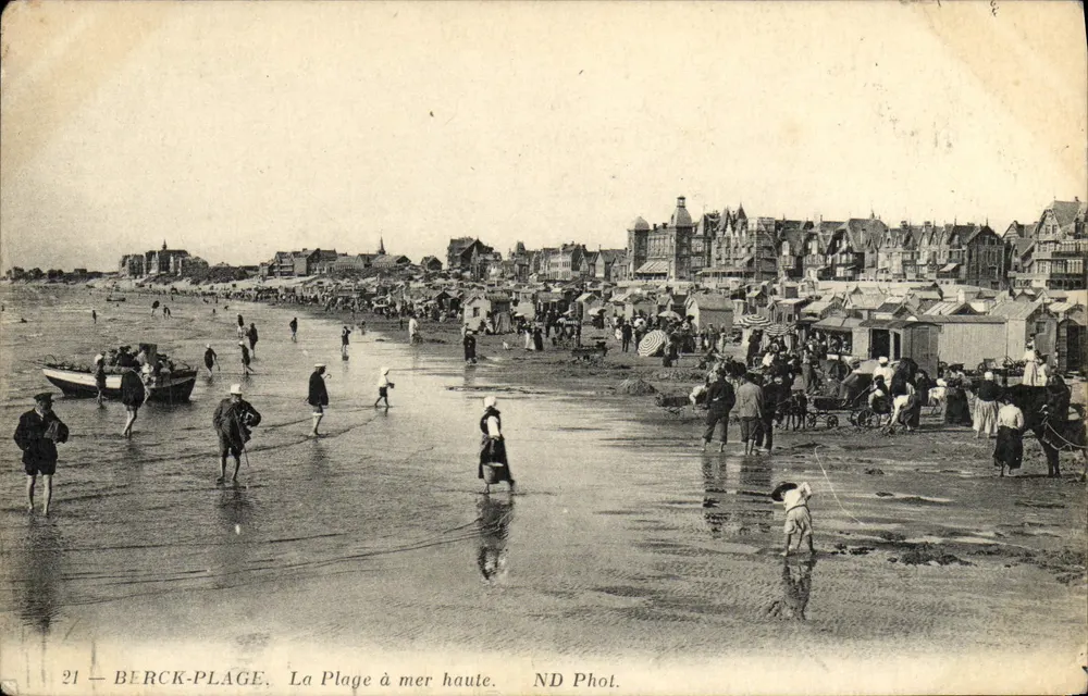 Berck-Plage — A Praia com Maré Alta — ND Phot. - Frente
