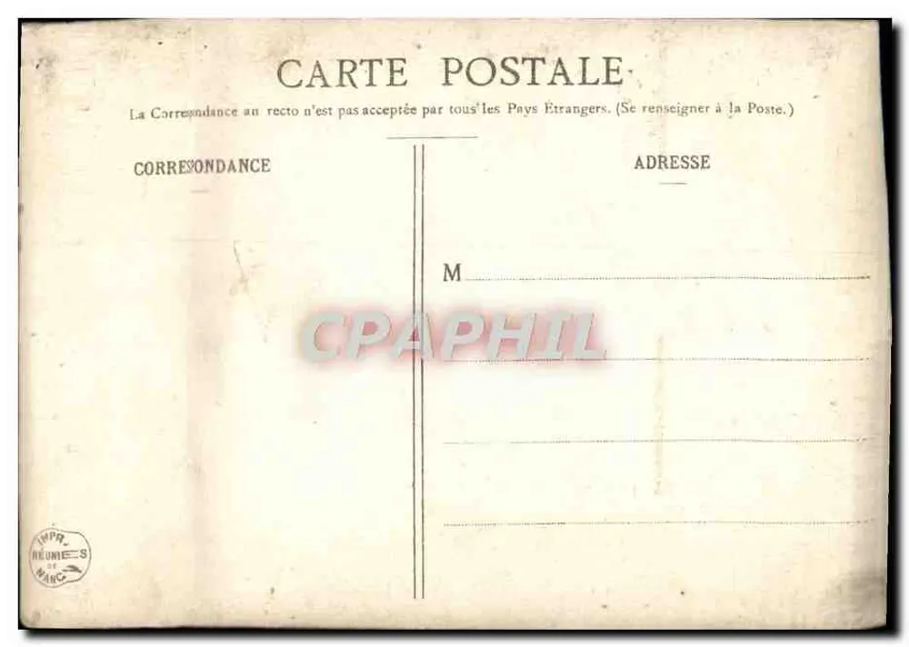 Jeune femme avec cadeaux — scène de studio — éditeur IMPR. RÉUNIES DE MING - Rückseite