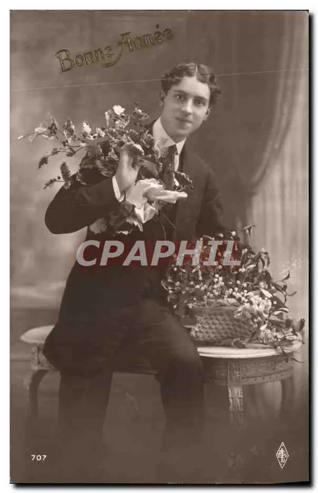 Junge Mann in Anzug — mit Blumenstrauß — Fototypie 'Bonne Année' n°707 - Vorderseite