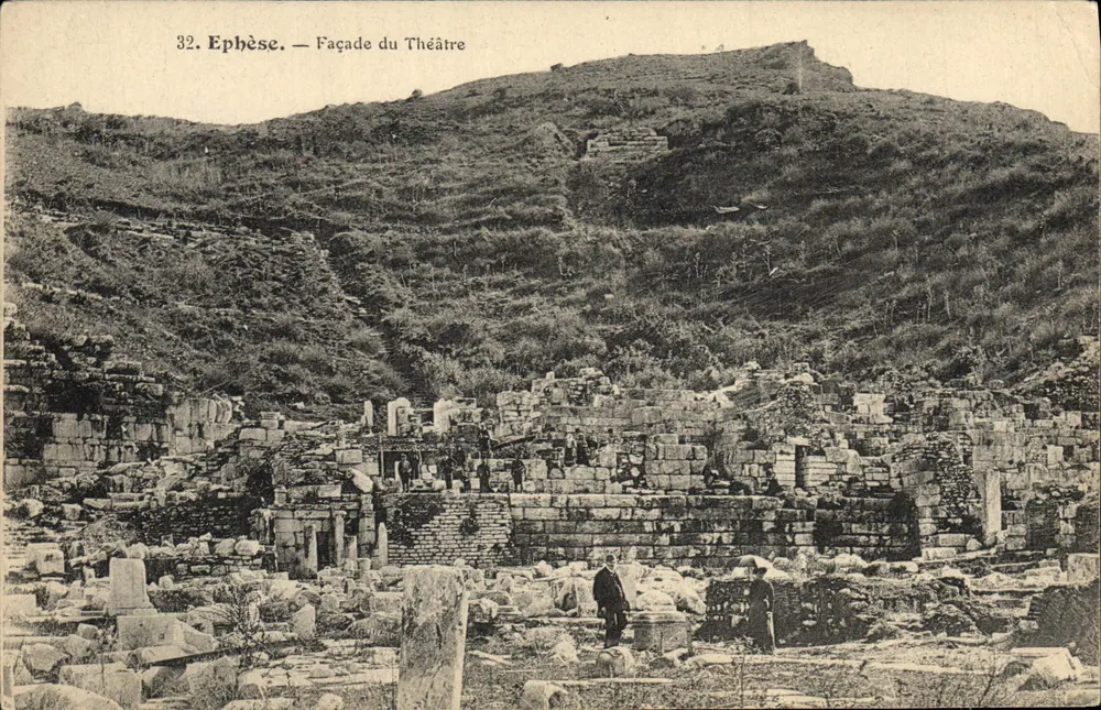 Ephèse — Façade du Théâtre — Éditeur : Éditions de la Poste (imprimé sur la carte) n°32 - Frente