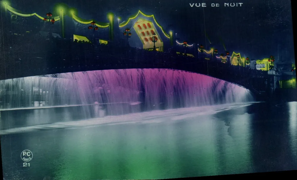 Nachtansicht — beleuchtete Wasserfall — PC Paris 21 - Vorderseite