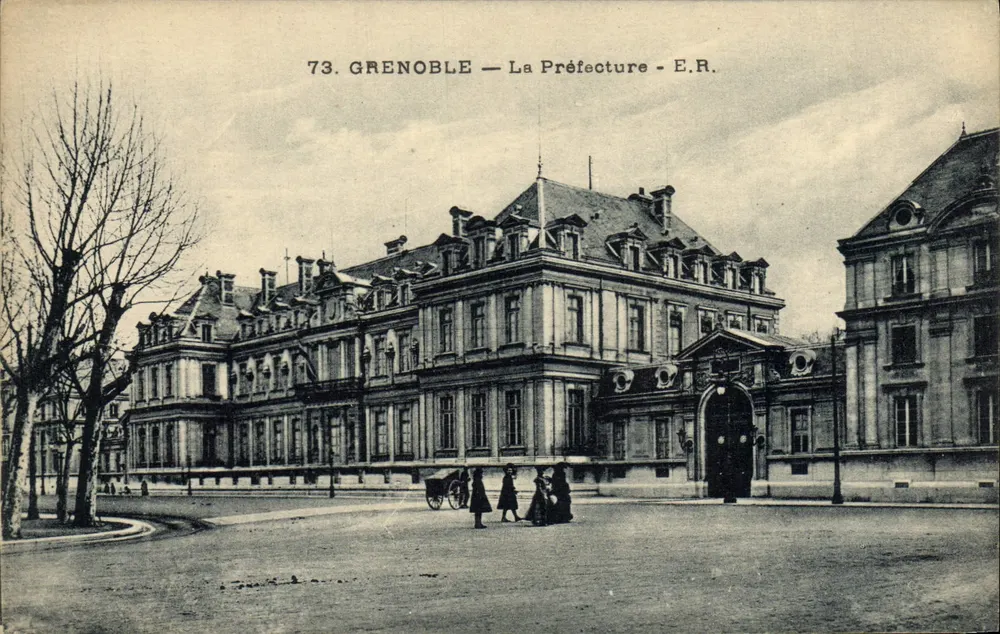 Grenoble — A Prefeitura — E.R. - Frente