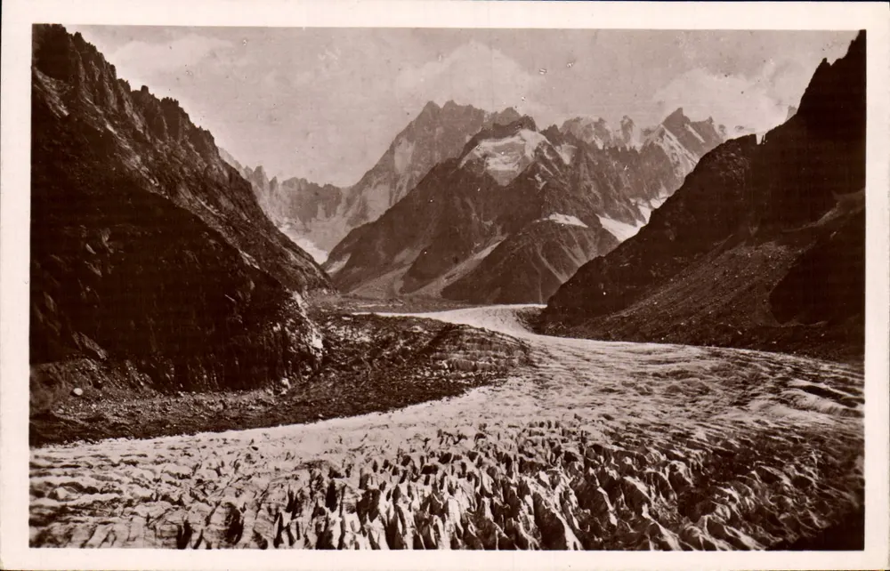 Chamonix — A Mer de Glace — Hotel du Mont-Blanc - Frente