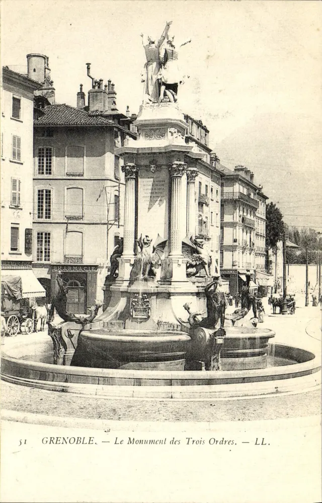 Grenoble — O Monumento dos Três Ordens — LL. - Frente