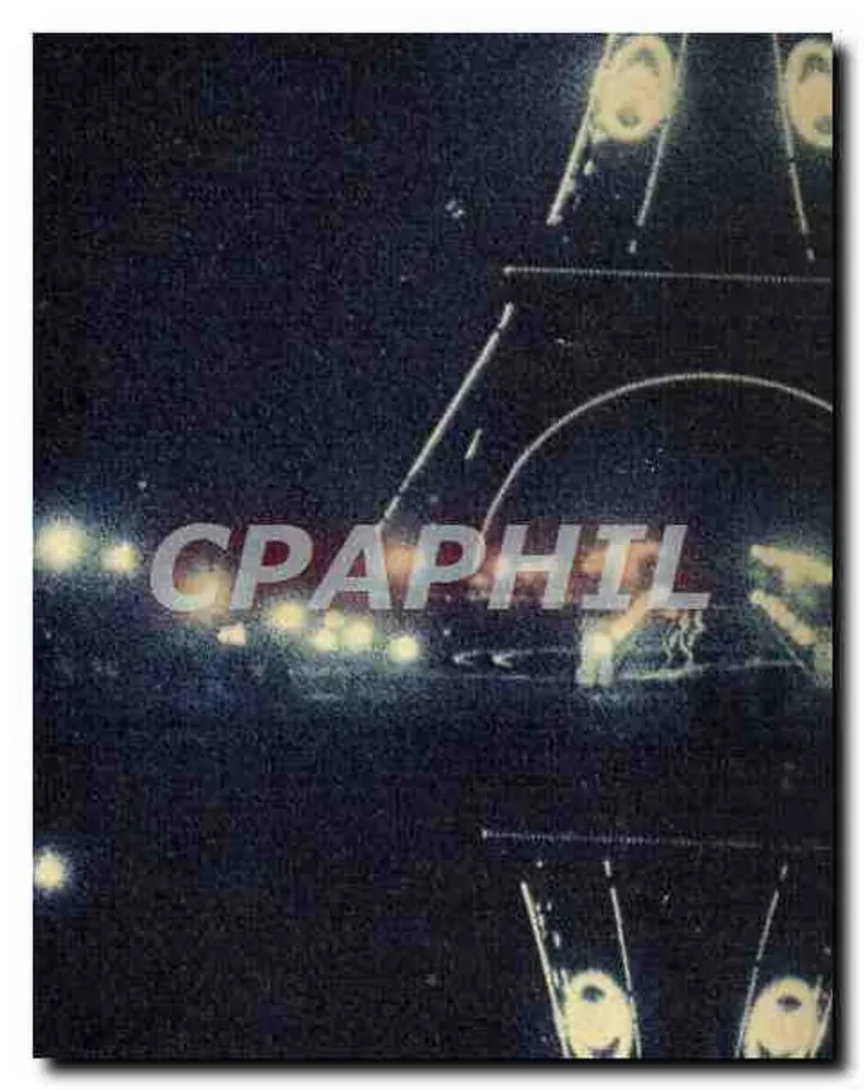 Lichtdecoratie van de Eiffeltoren — Expositie van Decoratieve Kunsten, Parijs 1925 — uitgaven van Kunst 'Patras' - Voorkant