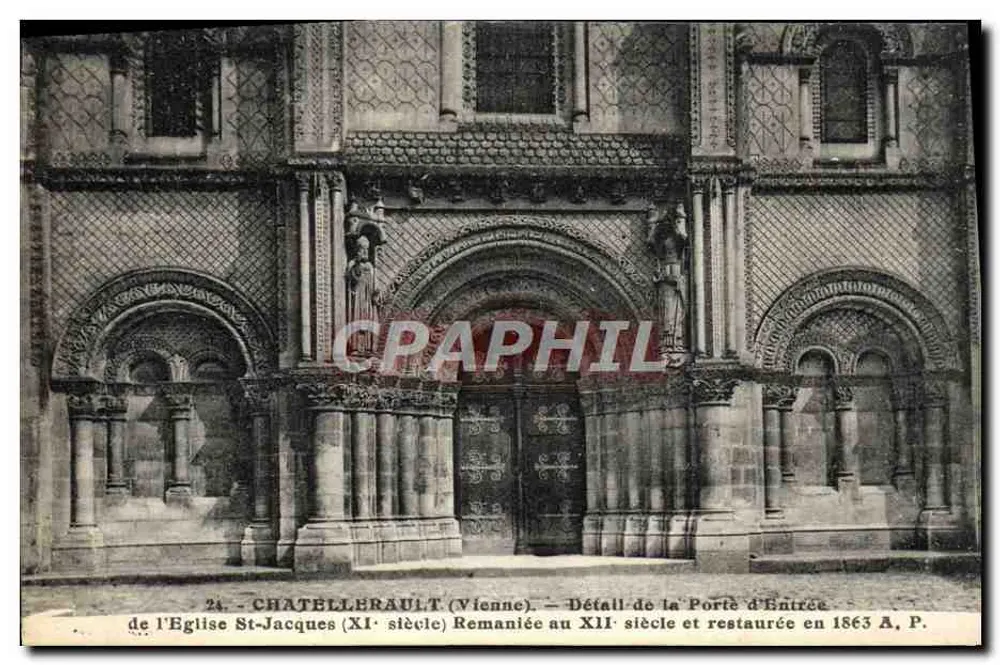 Châtellerault (Vienne) — Detail der Eingangstür der Kirche St-Jacques (11. Jahrhundert), im 12. Jahrhundert umgestaltet und 1863 restauriert - Vorderseite