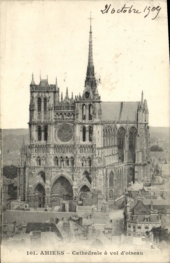 Amiens — Catedral vista desde arriba — L. C. n°101 - Anverso