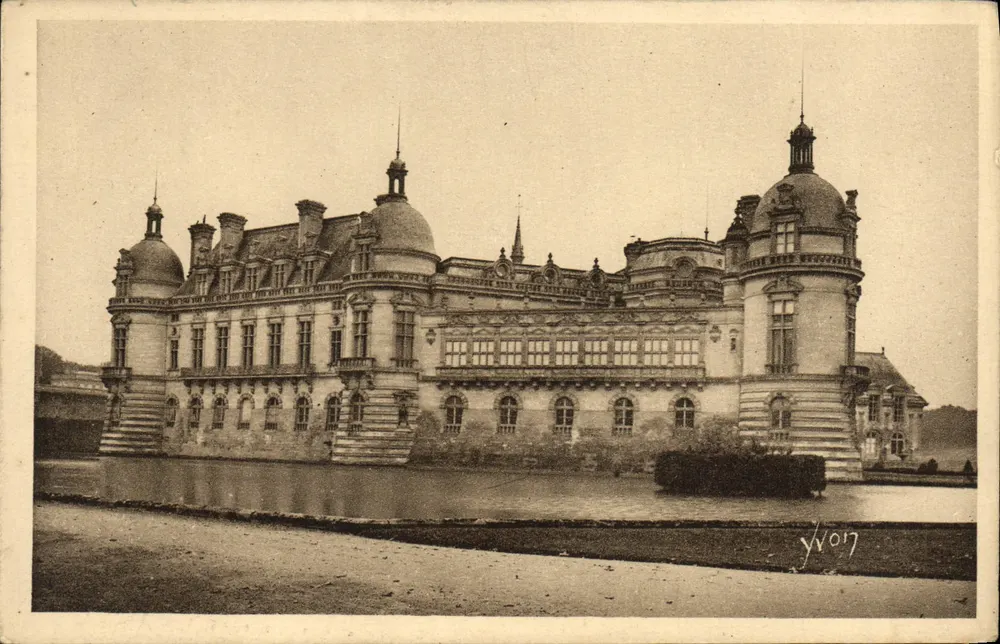 Castelo de Chantilly — Fachaça Nordeste — Edição de AH YVON - Frente